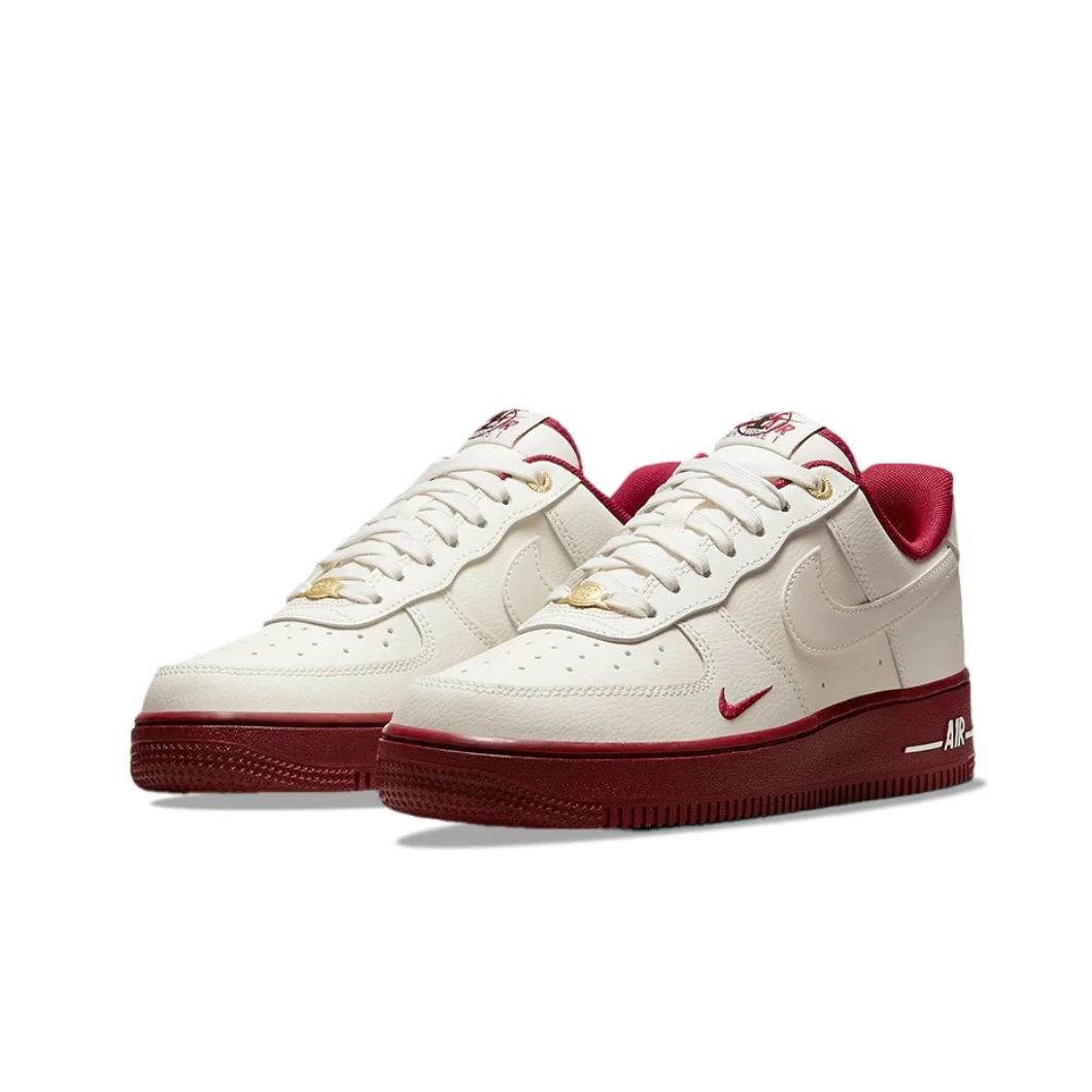 Nike Red White Colorway Air Force 1, низкие женские модные туфли для досок, износостойкая нескользящая уличная повседневная обувь