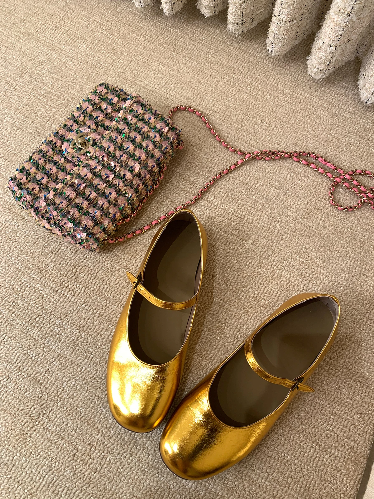 

Vcruan Retro Gold oes for Women Summer 2025 New Arrival Fearl of Faionable Vintage Commute Sle Outerwear Regular Length