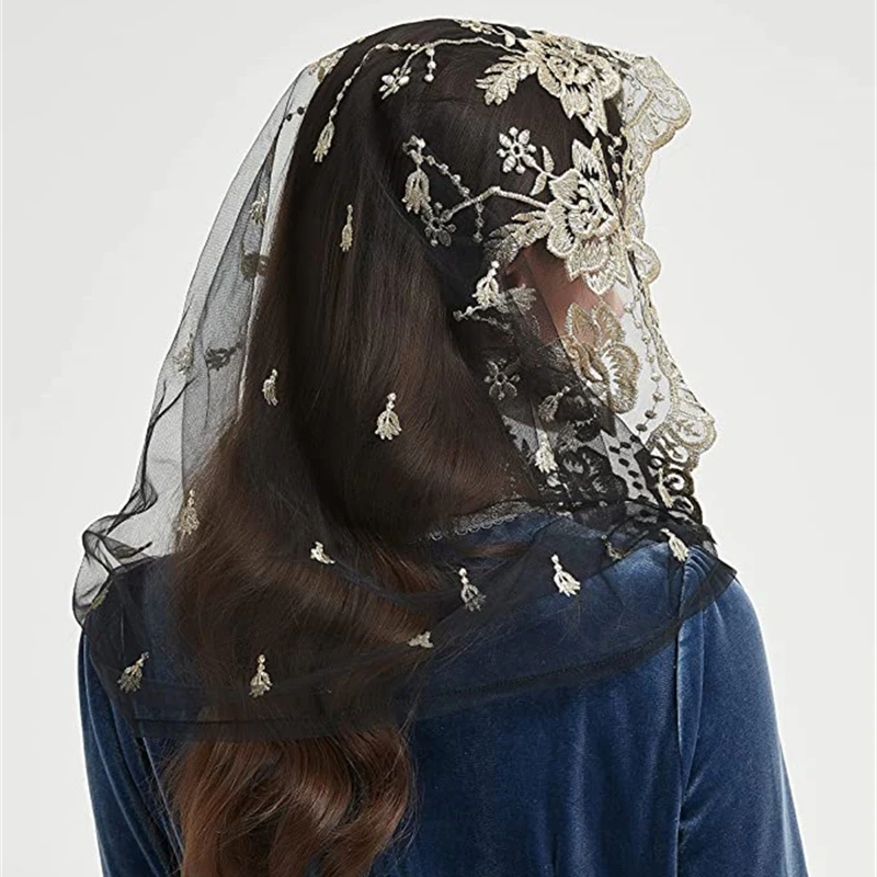 غطاء رأس من قماش التول المطرز باللون الذهبي من Infinity Mantilla للنساء لباس كاثوليكي للصلاة مصلى إسباني أسود عاجي مع مشابك