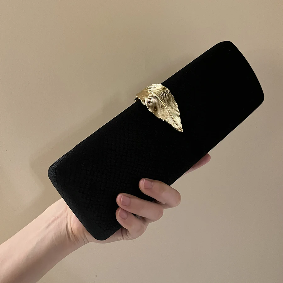

Fashion Dinner Bag Metal Leaf Buckle Clutch Purse Velvet Long Square Box Bag Banquet Party Evening Bag Dress Handbag Bolso Mujer