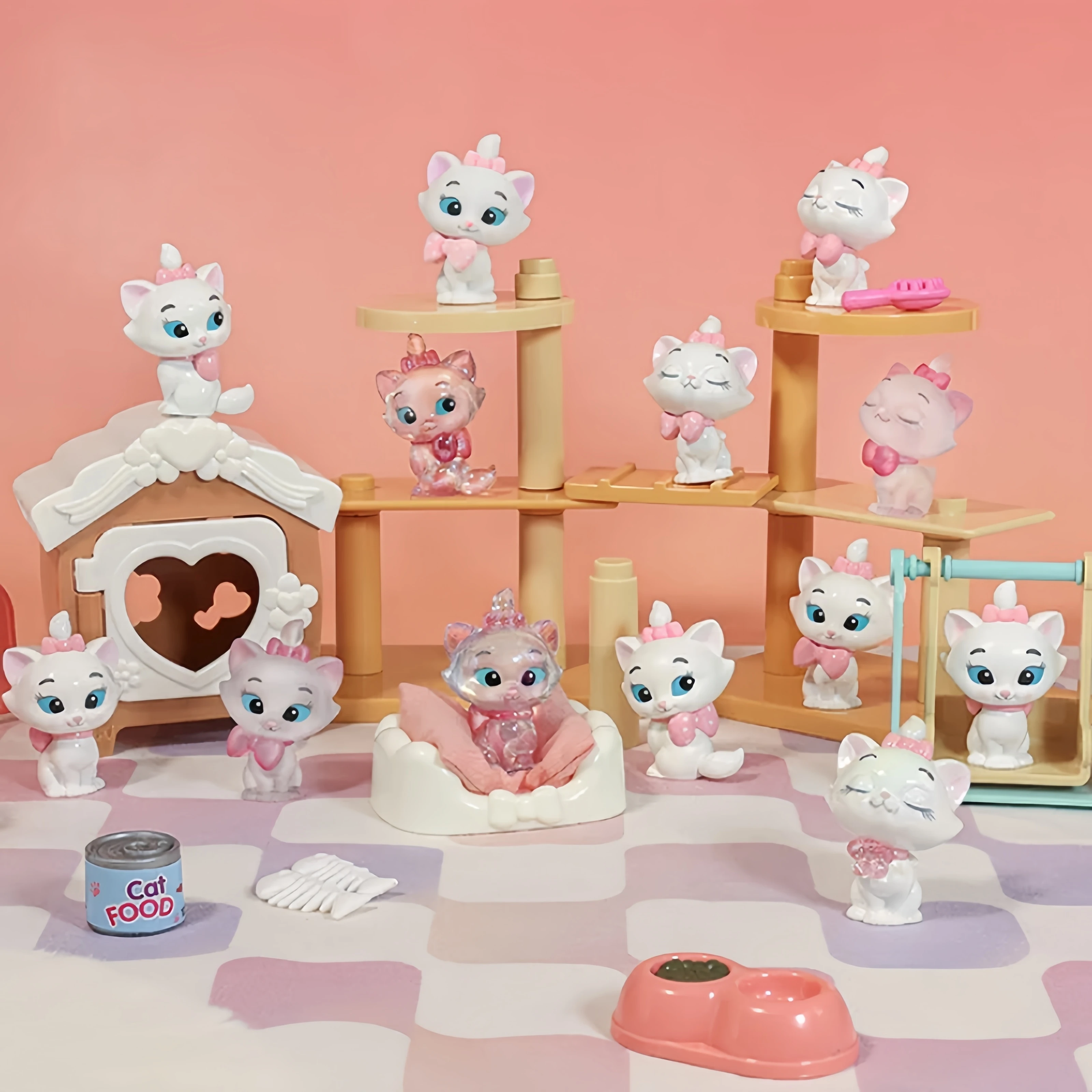 

Anime MINISO Disney Marie Cat Mini Figure The-Aristocats Cute Modle Toy Anime Cartoon Doll Car Dsek Decor Collection Gift Kid