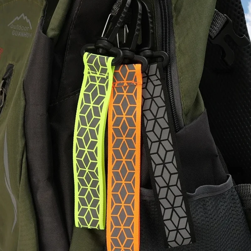 2 قطعة الأشرطة العاكسة قلادة المفاتيح للتخييم في الهواء الطلق ليلة تشغيل الدراجات على ظهره السلامة خفيفة الوزن مشرق Keyrings #5