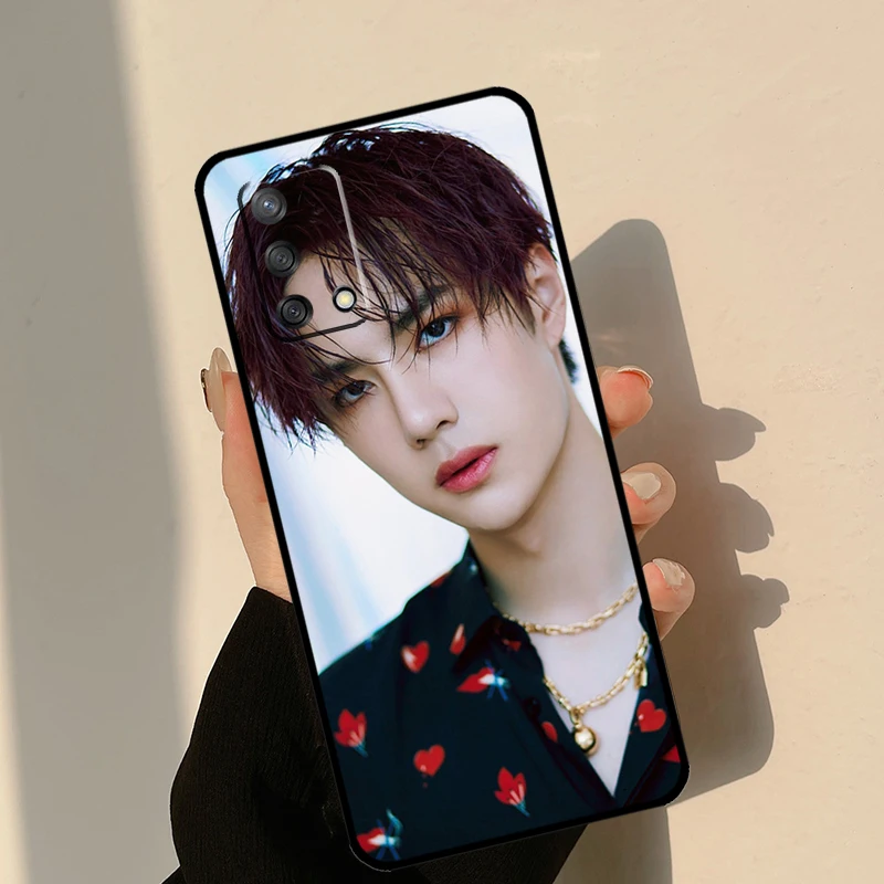 O processo undommed wang yibo para oppo a57 a77 a17 a15 a16 a76 a96 a54 a74 a52 a72 a91 a93 a5 a9 a31 a53 a54s funda