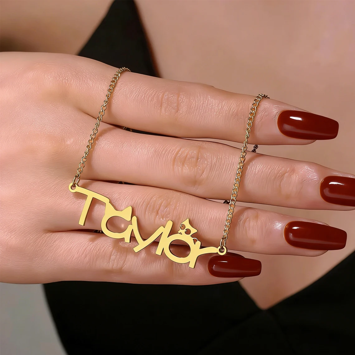 

Customized Dainty Name Necklace for Women Girls Personalized Custom Name Pendant Necklace 2mm Side Chain Minimalist Jewelry Gift