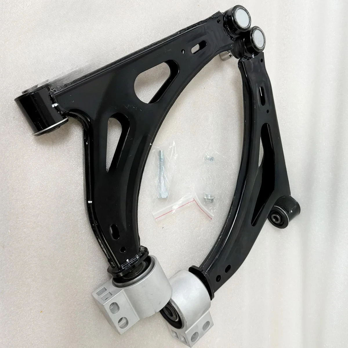 23448042 23448043 84248222 8424822 Front Lower Control Arm For CHEVROLET Impala X 2014-2020 Chevy GM