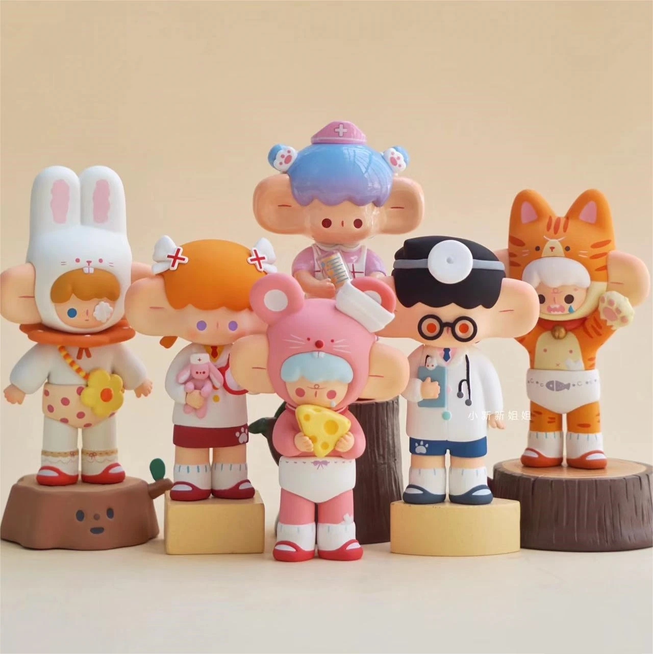 ISLAND ANIMAL CLINIC Series Mystery Box Blind Box Anime Figures Cute Doll Birthday Gift Kid Toy Creative Ornament