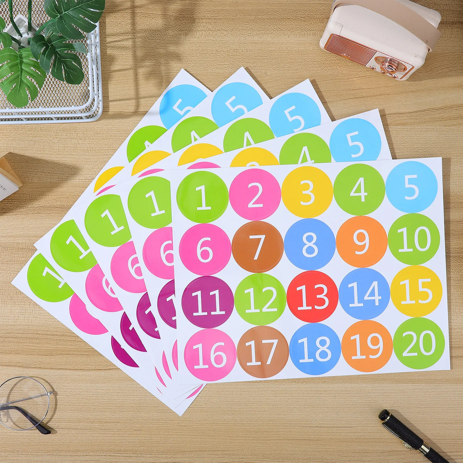 

5 листов красочных круглых наклеек с цифрами из ПВХ, водонепроницаемые, самоклеящиеся, съемные, для упаковки конфет, подарков, сувениров для вечеринок, поделок своими руками