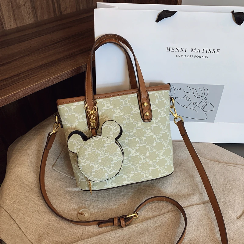

Trendy Ladies Crossbody Bag Luxury Leather Handbag Designer Shoulder Purse Women's Spacious Tote Bags With Gold Hardware