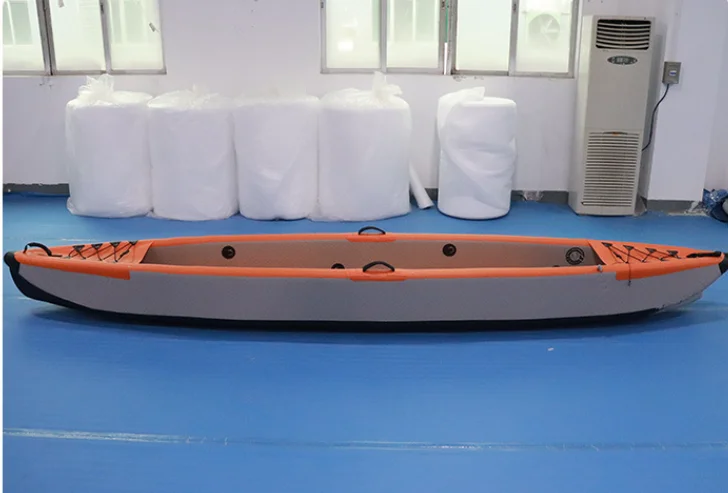 قارب كاياك قابل للنفخ عالي الضغط في الهواء الطلق قارب التجديف كاياك مزدوج تجمع تهمة الزورق قارب التجديف