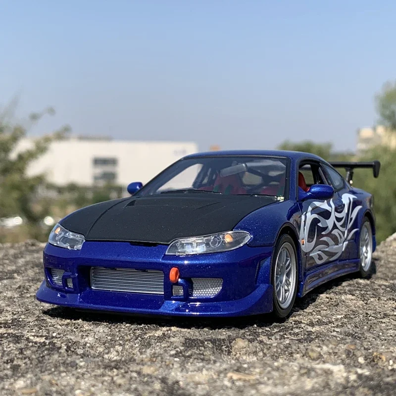 1/24 Nissan Silvia S15 Refit Wide Body Car Model Diecasts Metal Toy Performance Sports Car Model Simulation Kids Gift Collection