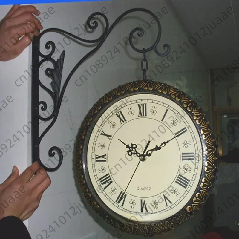 Household retro metal double-sided wall clock silent movement antique wrought iron face watch manufacturer wholesale