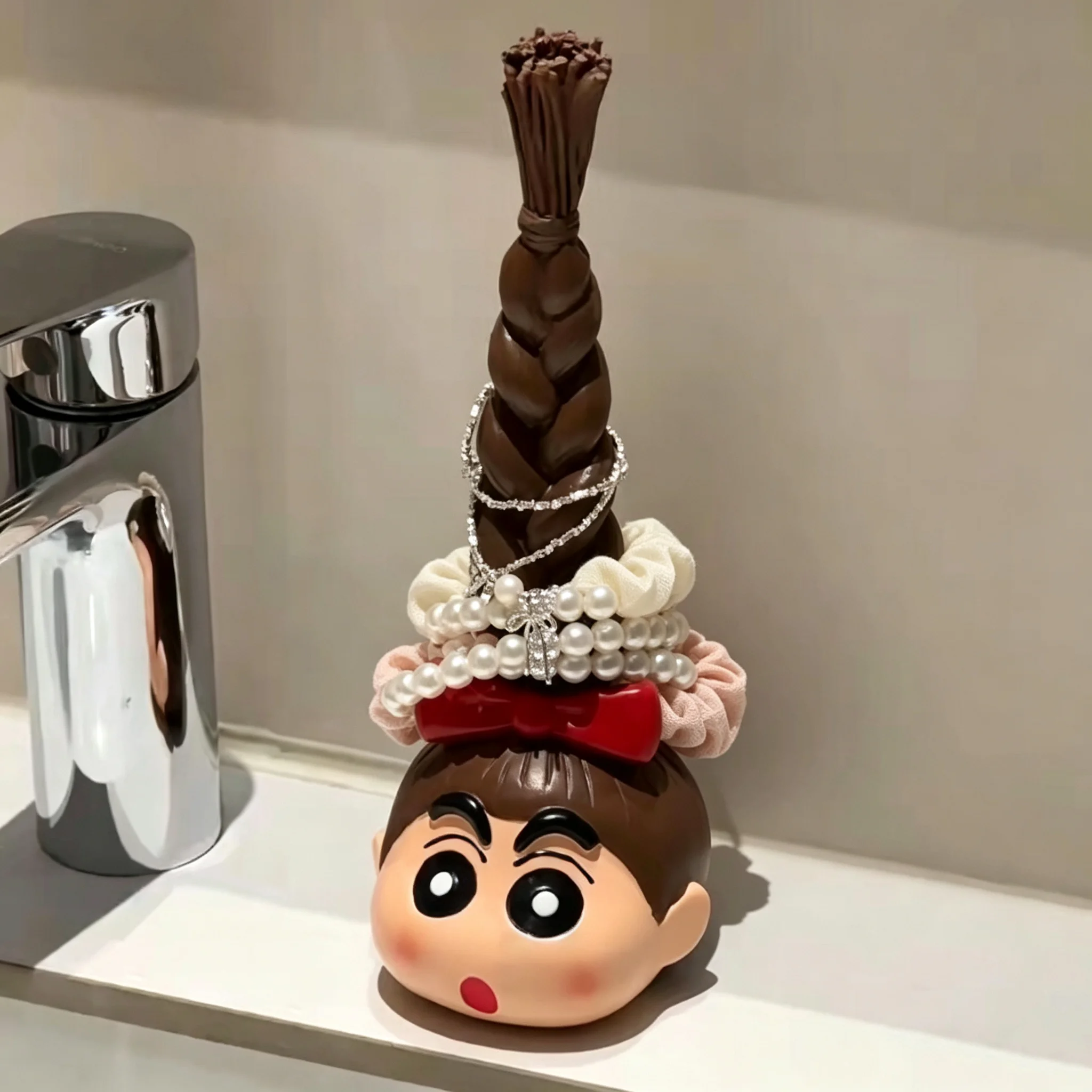 Crayon Shinchan Sky-high braided hairstyle Ring Storage Rack Ins Style Necklace Jewelry Head Rope Storage Key Anti-Lost Rack
