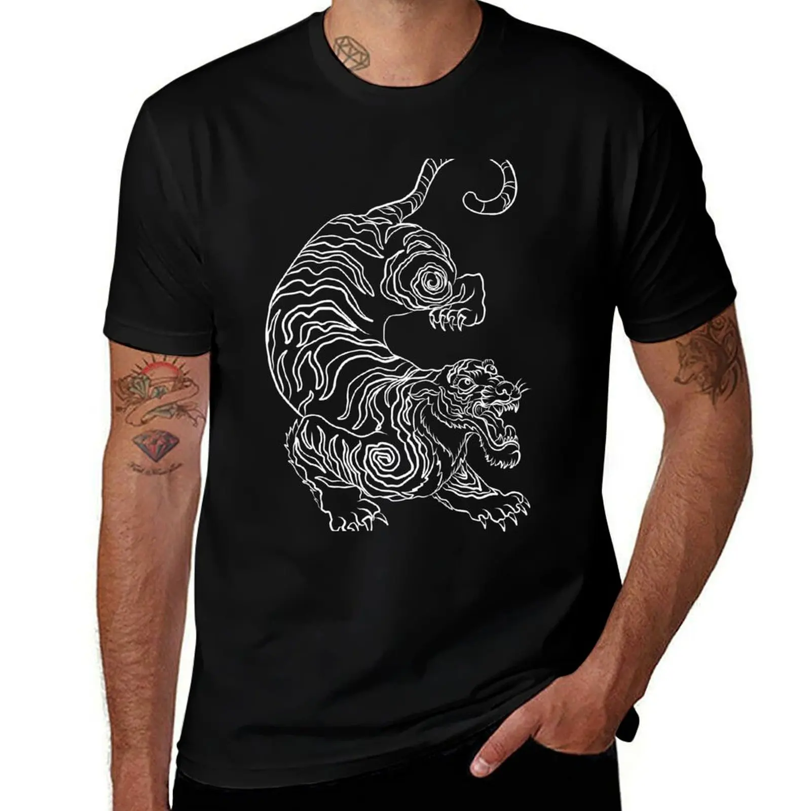 White Oriental line drawn tattoo style tiger T-Shirt Comfortable Daily Wear Tee T-Shirt