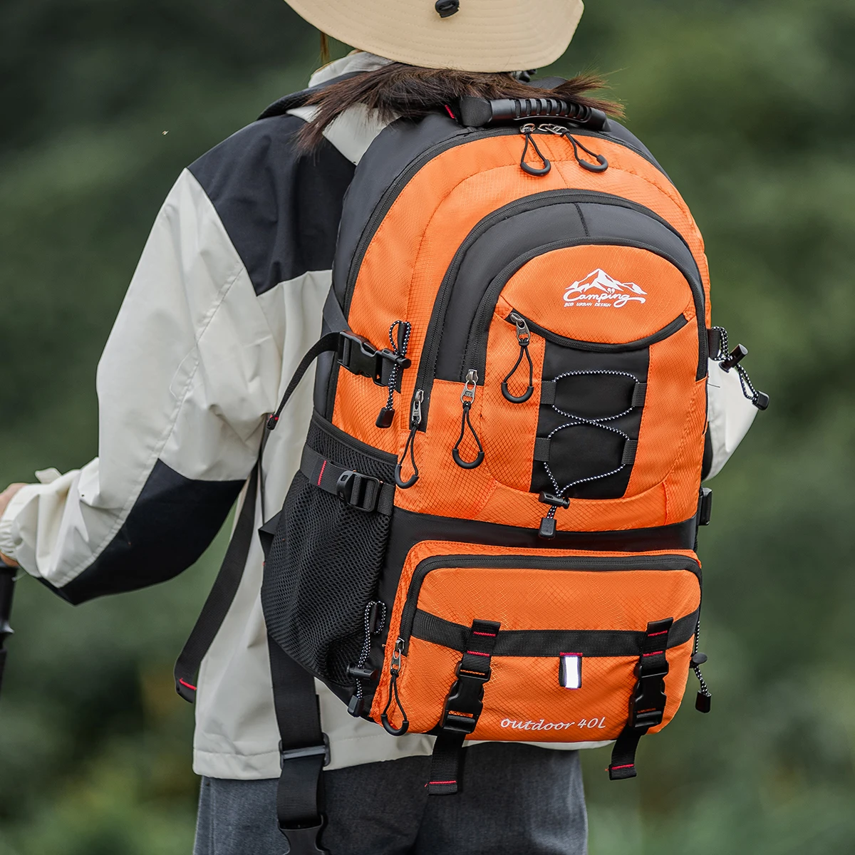 男性と女性のための防水軽量トラベルバックパック,屋外ハイキング,キャンプ,40l