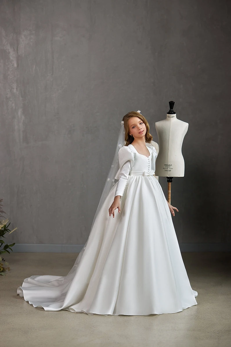 Elegant Flower Girl Dresses For Wedding Puffy Satin Full Sleeves Pageant Dress Applique First Communion Party Ball Gown 2024