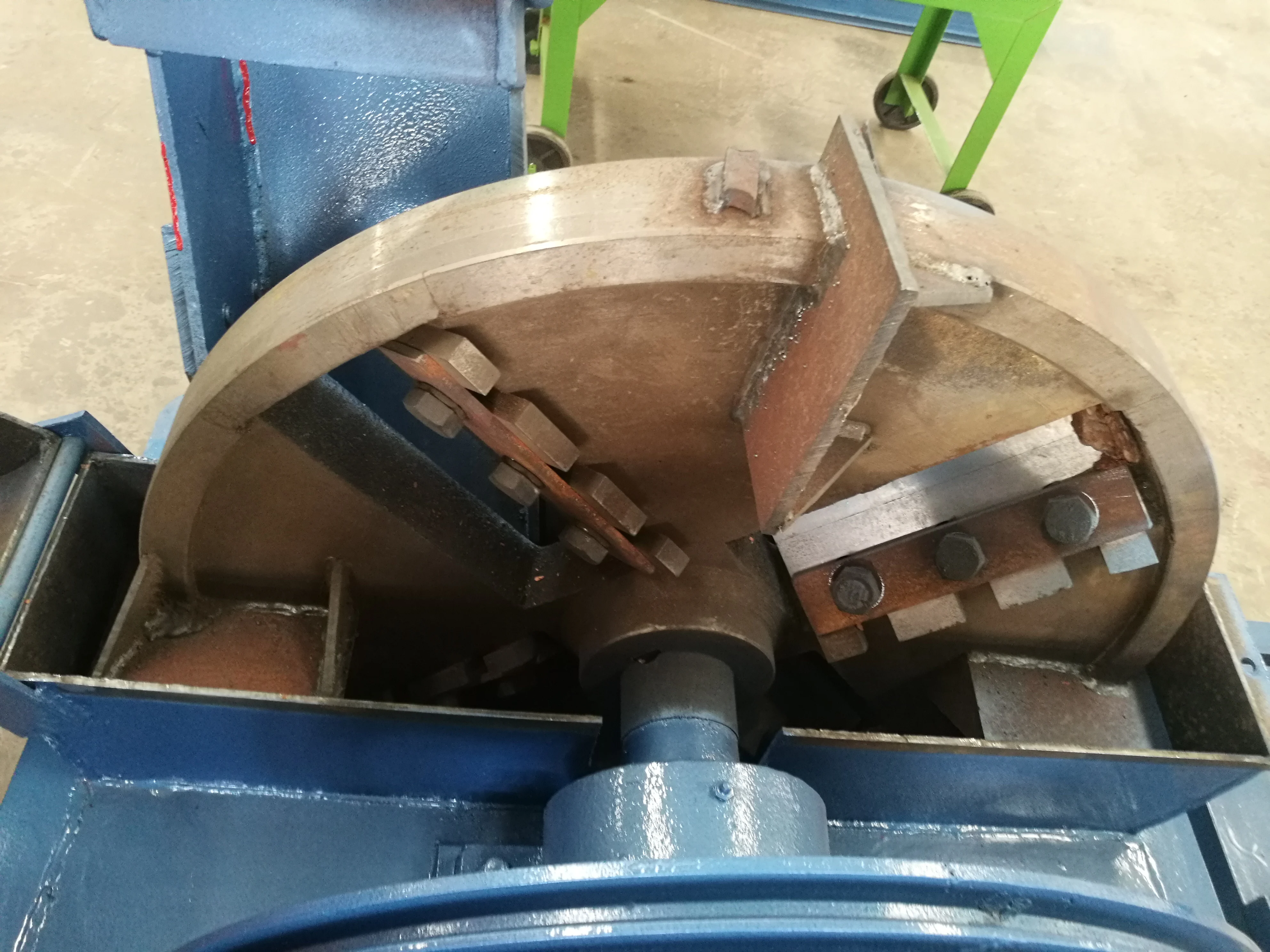 WEIWEI Wood Chipper Machine with Engine Motor Gear Core Components