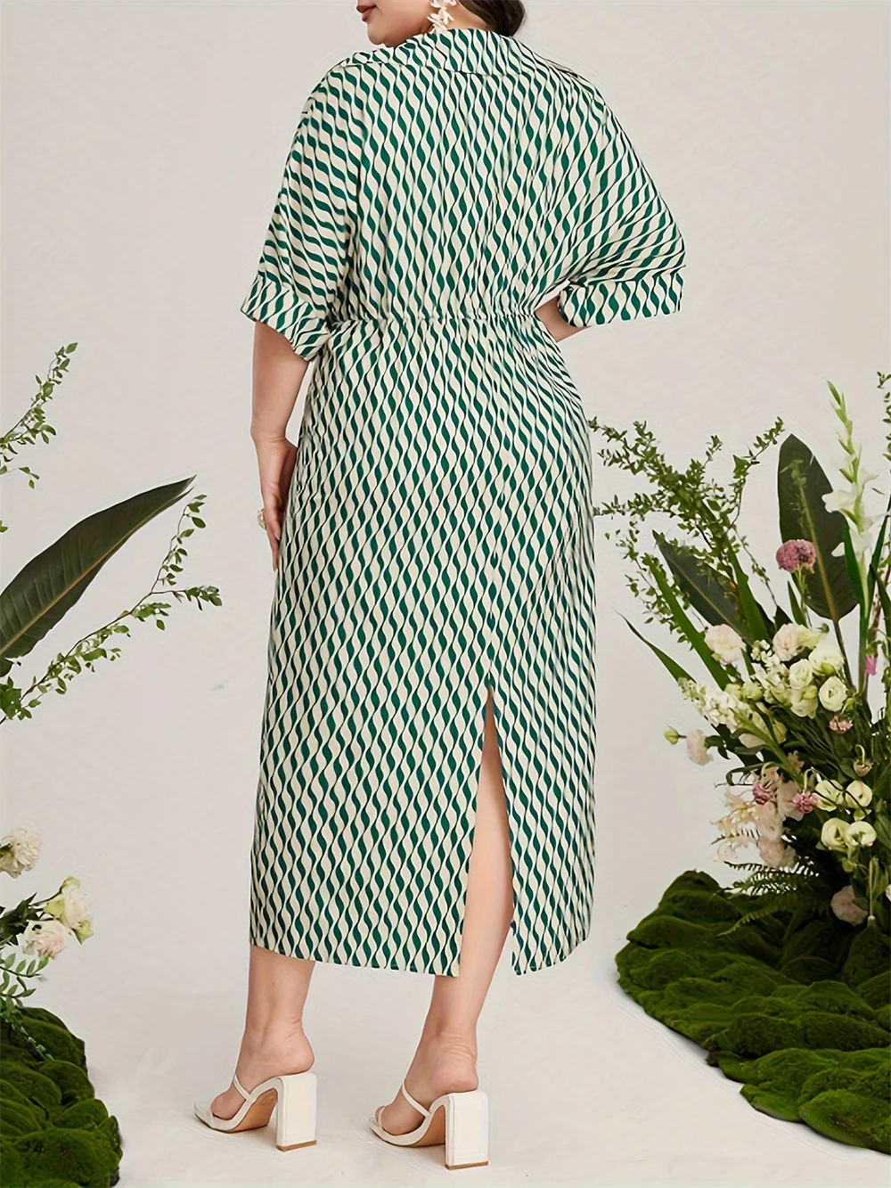 GIBSIE Plus Size Twist Front V-Neck Half Sleeve Wave Stripe Dress Women Summer Elegant High Waist Office Laides Split Long Dress