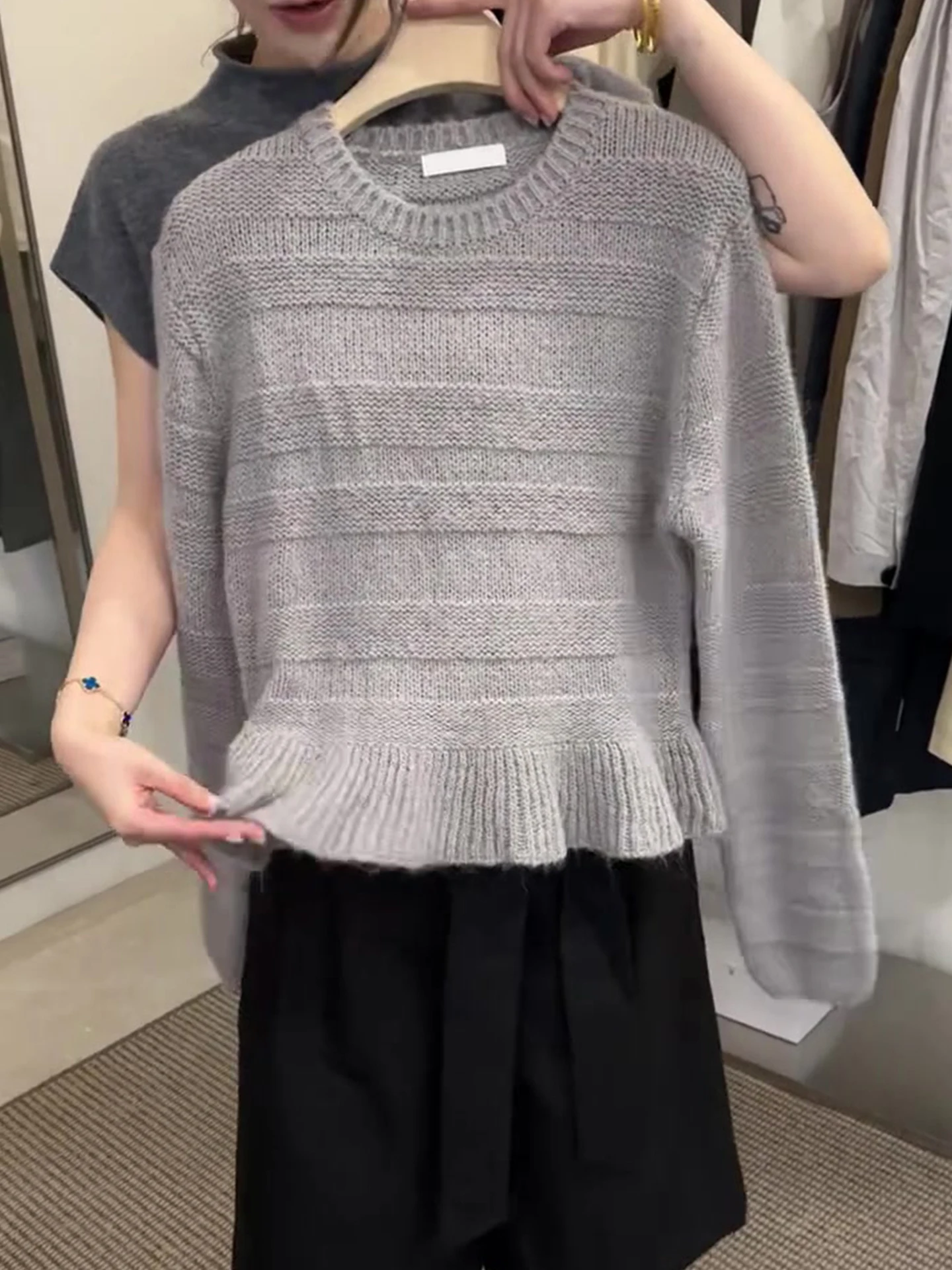 

Повседневный вязаный свитер с круглым вырезом и длинными рукавами, свободного кроя, премиум-класса, стройнящий, цветной, для осени