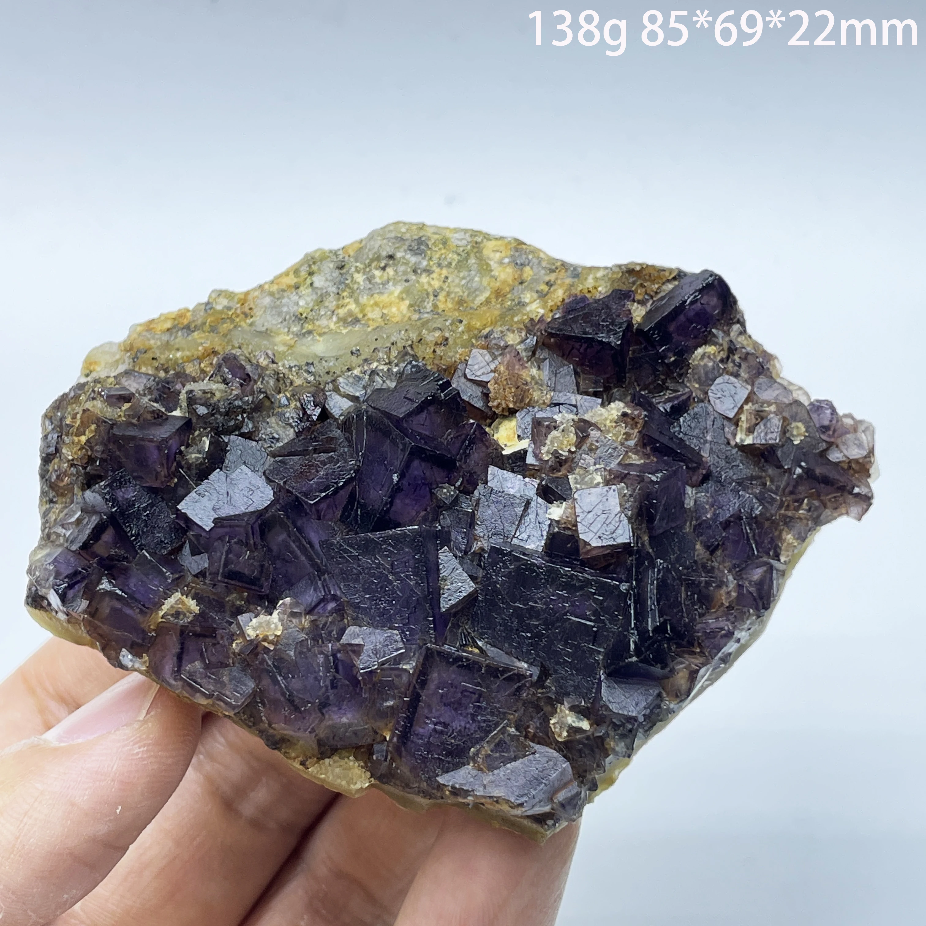 Natural Purple Fluorite Quartz Crystal Ore Mineral Specimen - Healing Stone for Home Decoration And Teaching