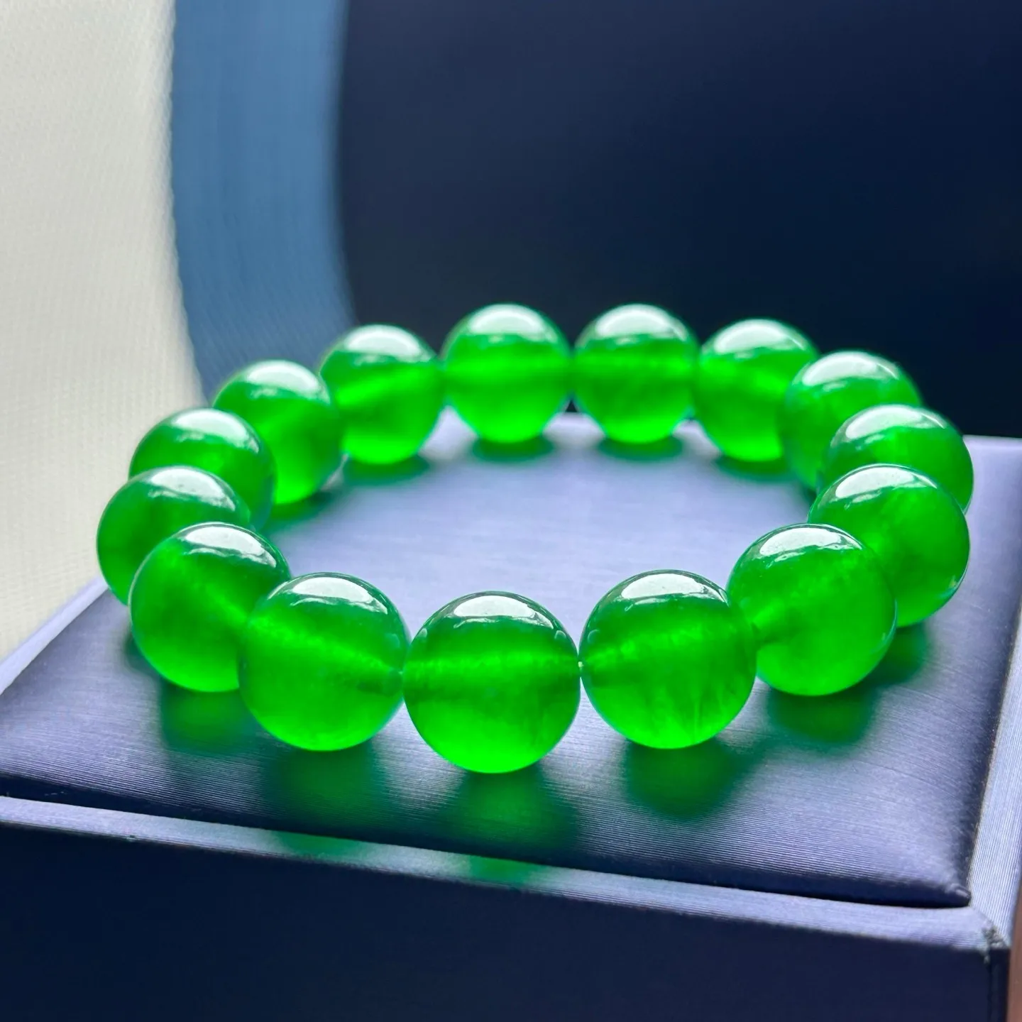 

AAA Real Natural Ice green AA Burmese Beads Jade jadeite Bracelets Bangle