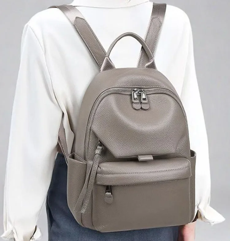 

Solid Pattern Women Genuine Leather Backpack Multi-pocket Daypack 2026 New Ladies Cow Leather Tote or Shoulder Bag