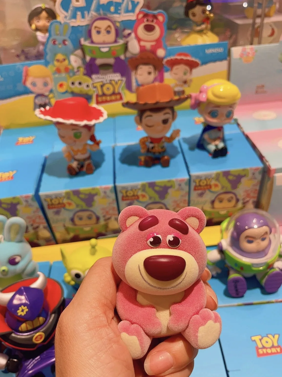 

Miniso Disney Cartoon Mysterious Surprise Box Figure Anime Toy Story Blind Box Lotso Alien Buzz Lightyear Candy Model Doll Gifts