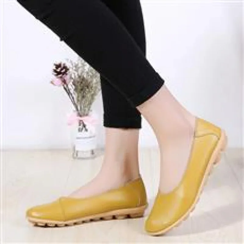 

Soft leather comfortable leather soft sole mother shallow mouth round head flat bottom moccasin pregnant women single shoes