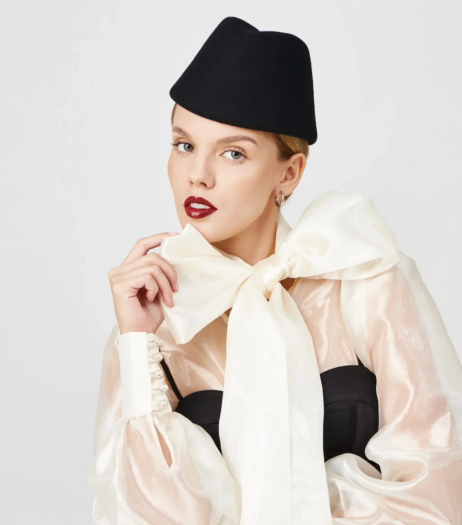 Classic Pillbox Hat 100% Wool Panama Beret Felt Hat Winter Warmer Women Fedora Hat Fascinator Formal Russia Flight Attendant Hat