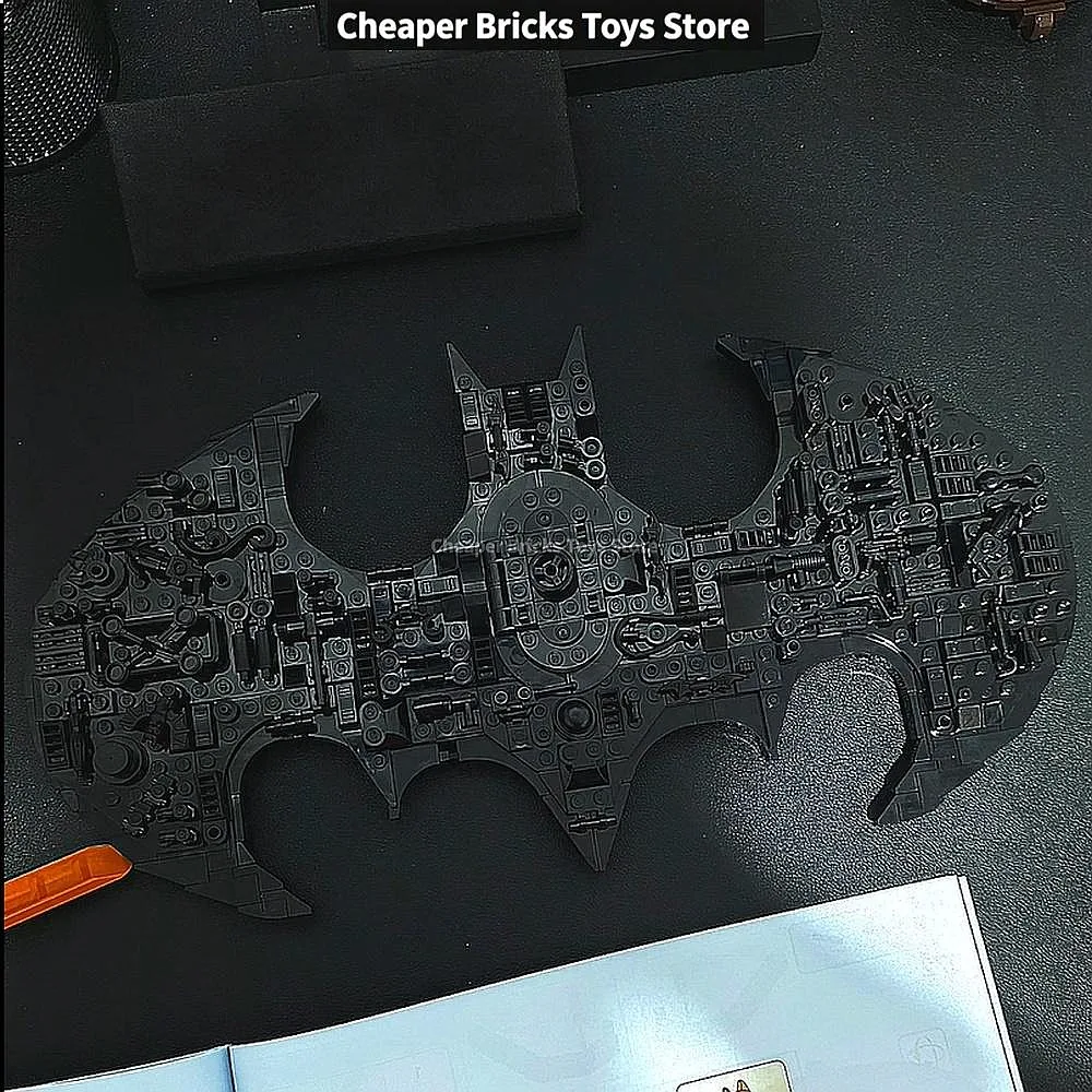 New Arrival Black Signal  Bricks Building Blocks 678pcs Symbol Model Birthday Gift for Home Oranment