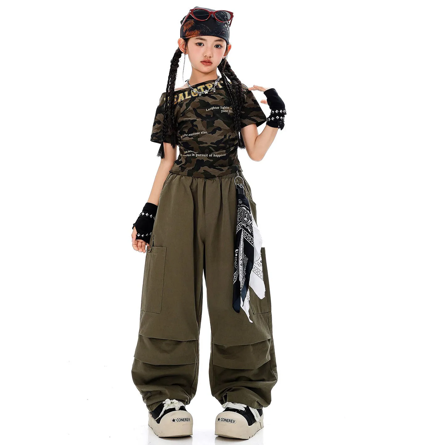 2025 Girls Jazz Dance Costume Summer Street Wear Hip Hop Performance Suit Camouflage Short Sleeve Navel Top Green Pants BL16240