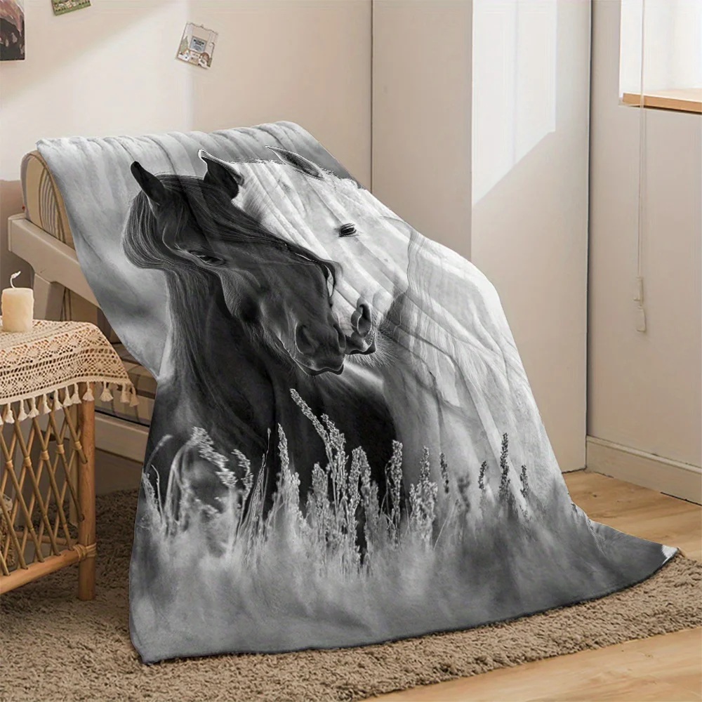 Black & White Horse Fleece Blanket – Soft Warm Throw for Sofa, Bed,Travel & Office – Stylish Practical Gift for Family & Friends