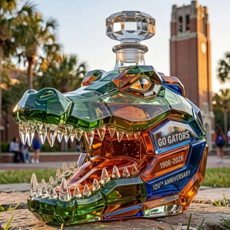Hand‑Blown Alligator‑Shaped Glass Liquor Decanter, Unique Sculpture Bottle for Whiskey, Brandy & Rum, Art Decor for Bar Cabinet