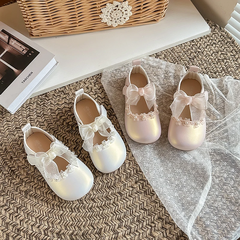 

Весенние детские туфли для девочек: Принцесса, с бантом и жемчугом, милые, красивые, на плоской подошве, розовые, бежевые, нескользящие, очаровательные, повседневные, легкие