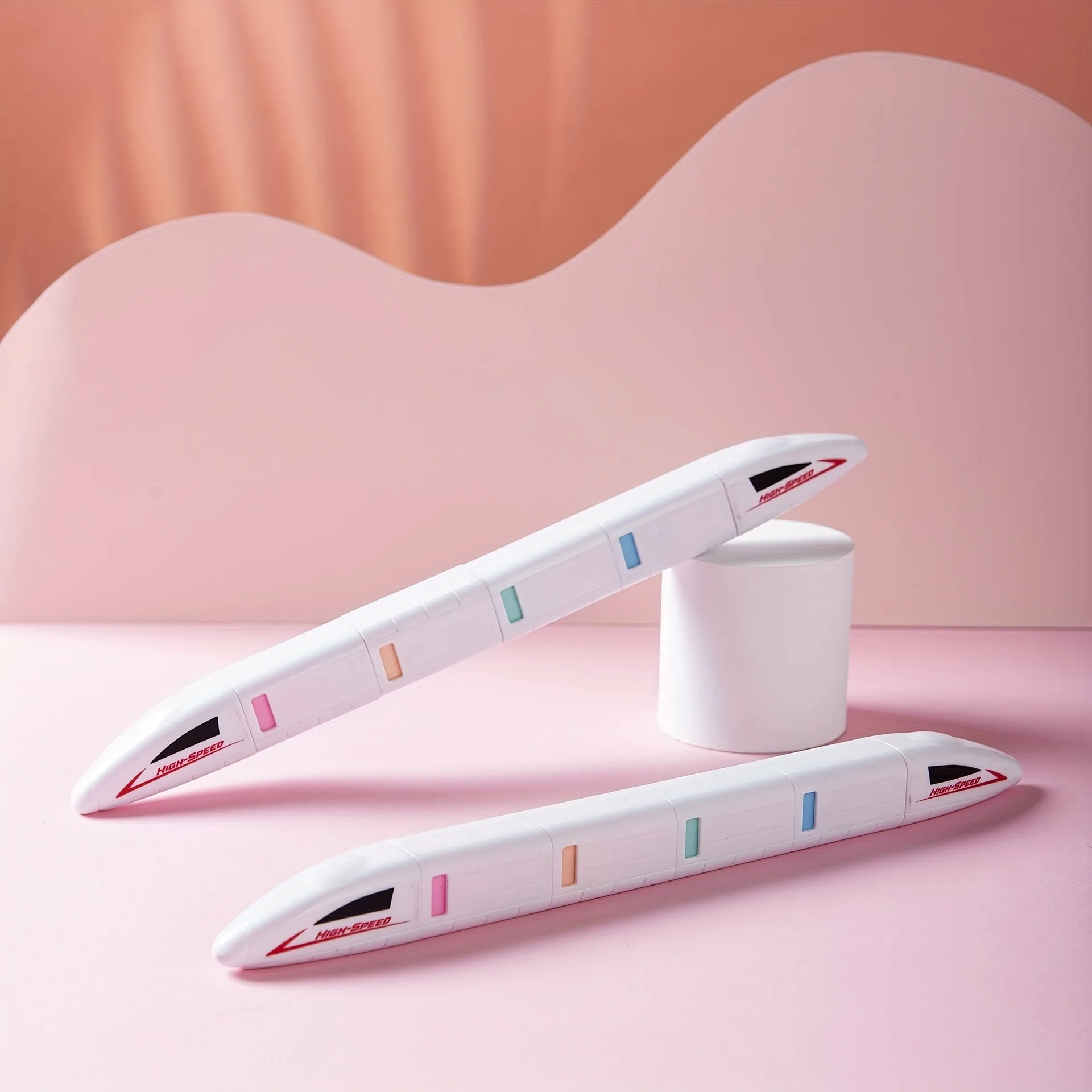 

A 4-color creative car shaped highlighter pen, which can be assembled and disassembled, and is a hand account marker pen
