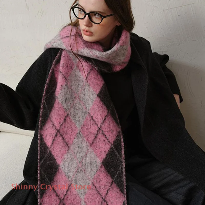 

2025 Retro Diamond Jacquard Plaid Scarf Autumn And Winter Women's High-end Warm Neck Scarf