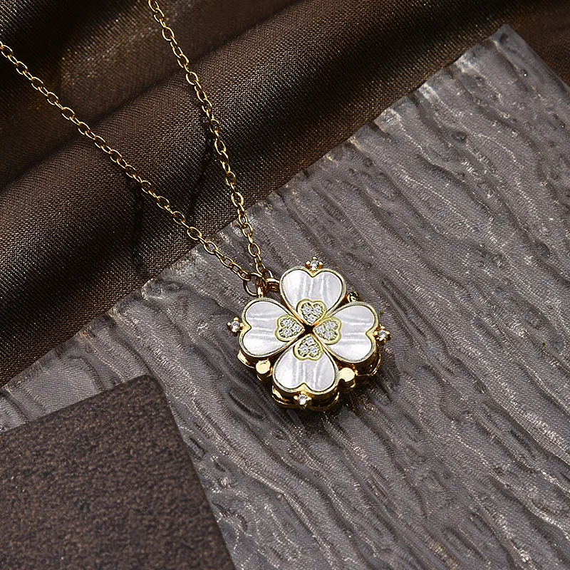 

Four-leaf clover heart-shaped necklace, short and elegant in style, two pieces to wear, women's heart-shaped collarbone necklace