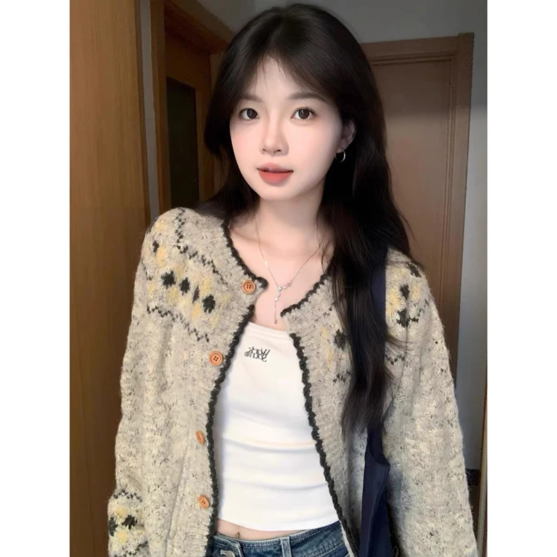 YIBASHU المرأة منقوشة الجولة الرقبة طويلة الأكمام سترة غير رسمية Y2K الأمريكية شارع العليا موضة ريترو 90s سترة تدفئة الملابس #1