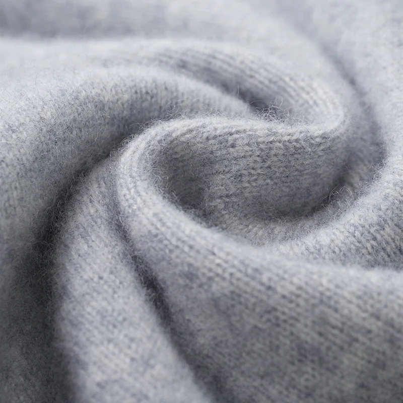 Autumn and Winter Woolen Sweater Men's New High Collar Thickened Inner Undercover Knitted Men's Top