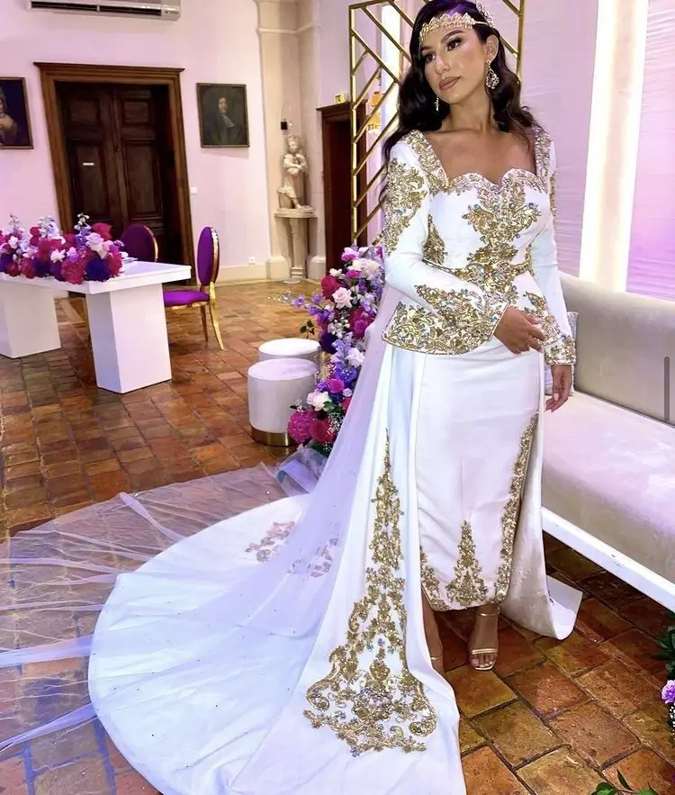 Luxury Morrocan White Wedding Dress With Overskirt Train Beaded Long Sleeve Arabic Dubai Bridal Women Robes Mariage Customized