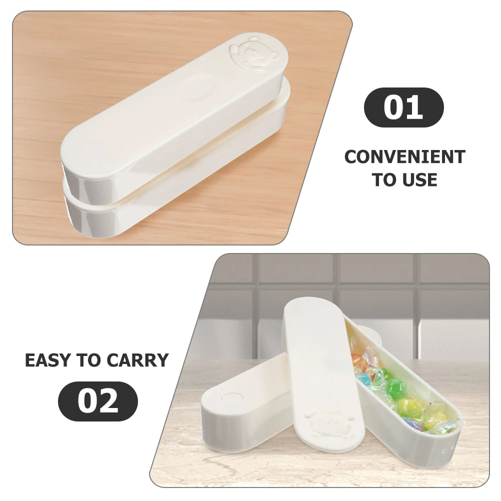 صندوق أعواد قطنية صغير بنمط كرتوني وحامل مناسب للسفر وخفيف الوزن لمسحات القطن وتخزين العناصر الصغيرة