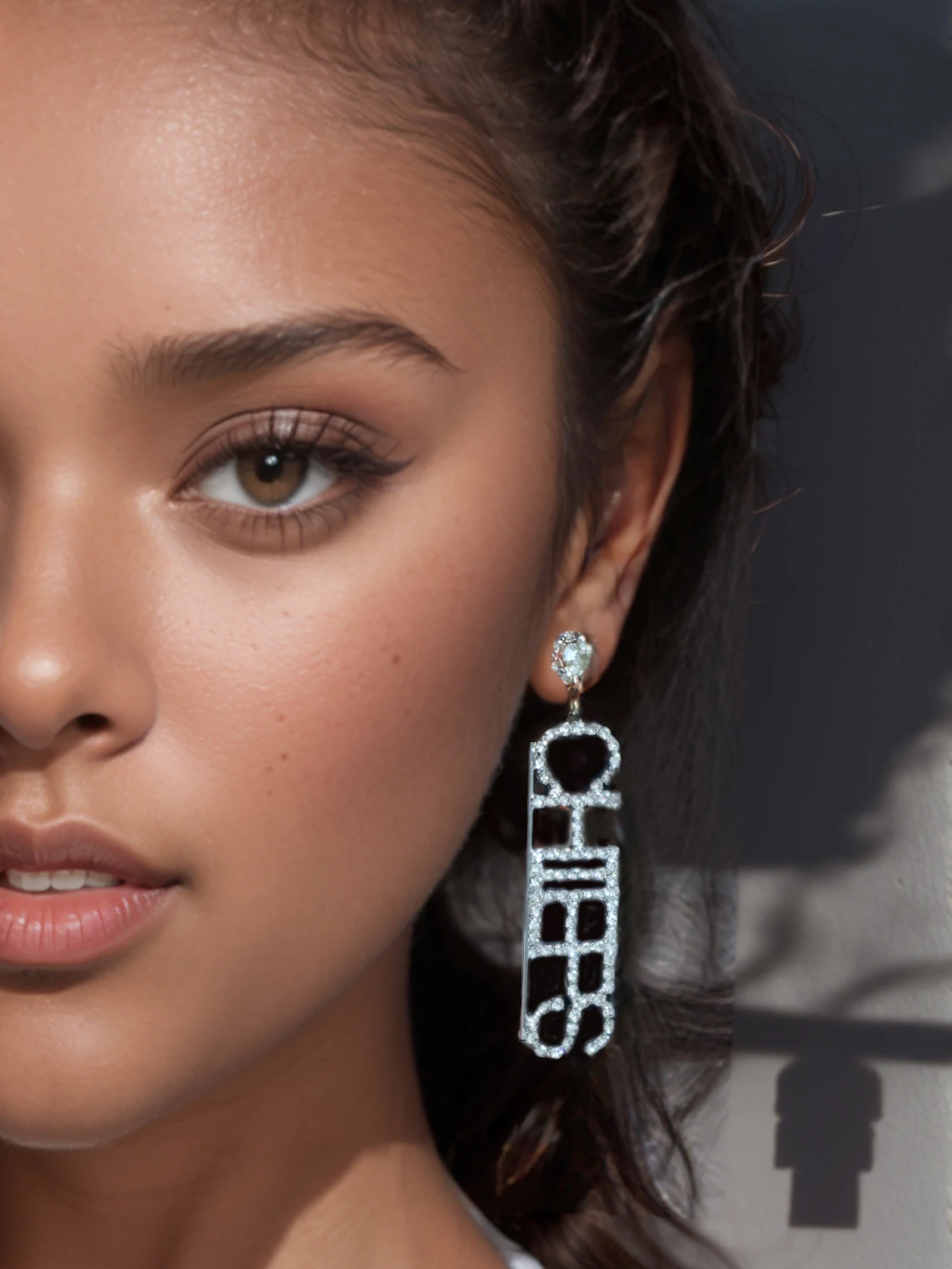 

1pc Full Rhinestone Pendant Earrings Chiefs Personalized Chief Earrings Party Dress Up Daily