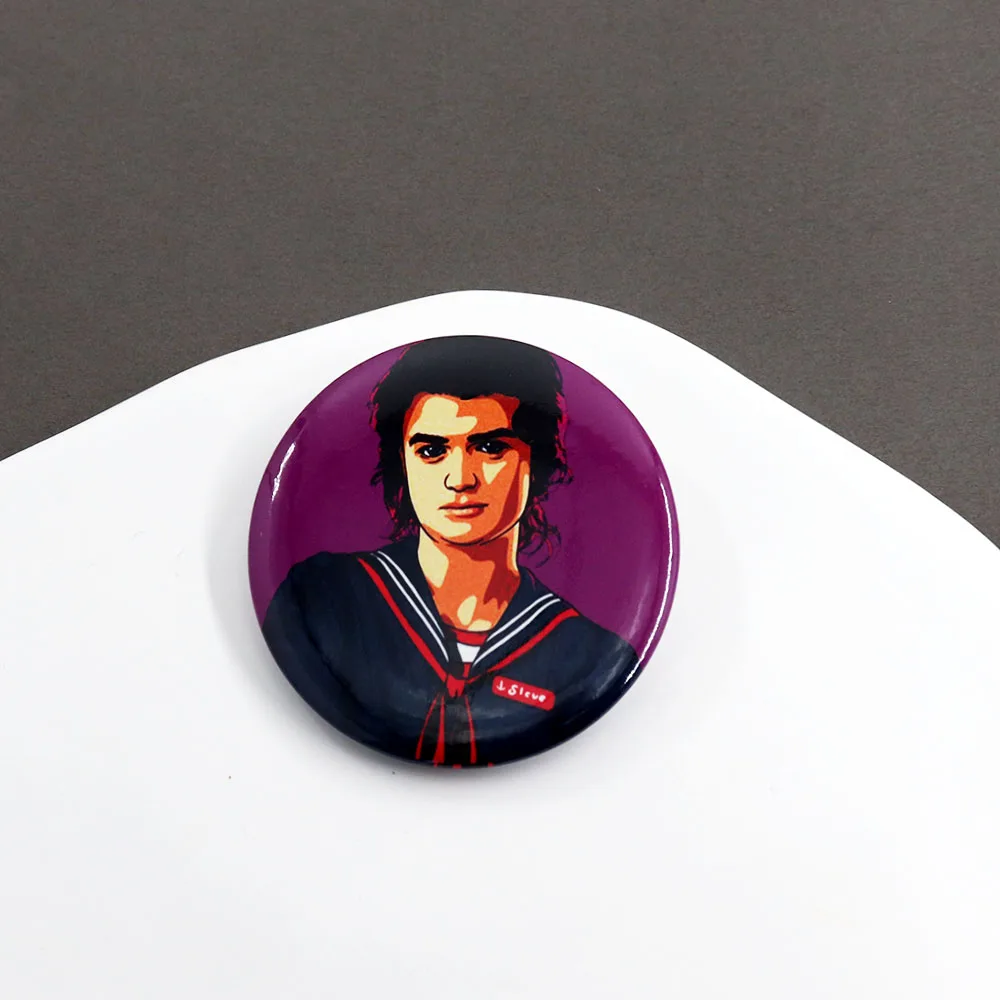 زي عمل ستيف مع شارة صفيح ، مجارف عرض تلفزيوني aoy ، هدية مراوح محيطة بالأفلام ، دبوس أزرار ، زخرفة المجوهرات ، جولة ، 58: 500