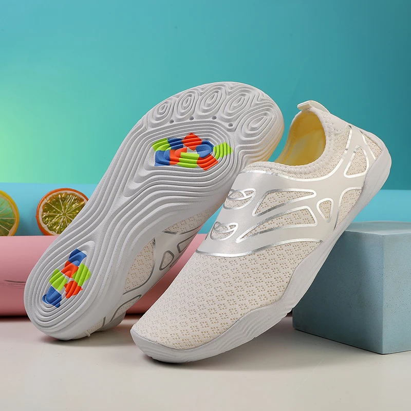 

New men's and women's outdoor hiking shoes swimming shoes breathable and comfortable multifunctional soft soled yoga shoes