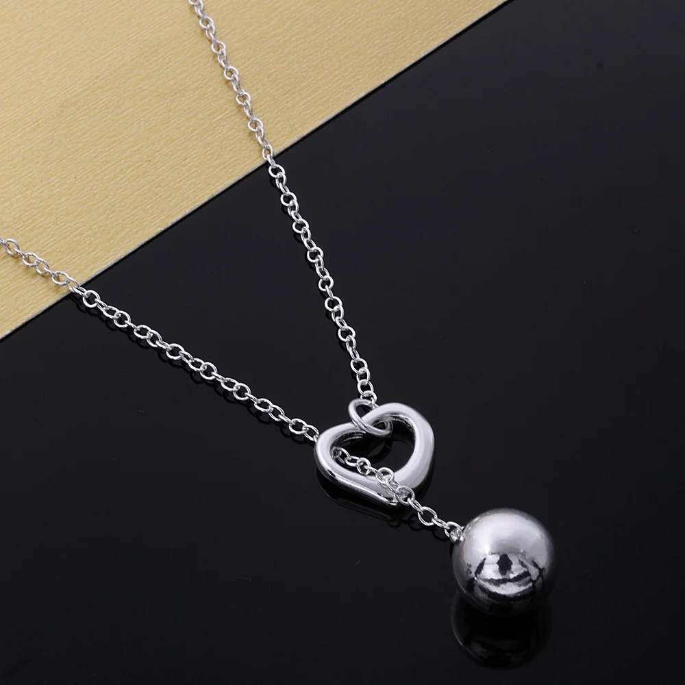 

European and American fashion jewelry, Korean version with 925 silver plating, exquisite love pendant necklace, female gift