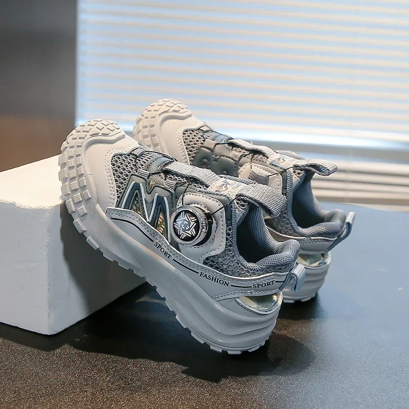 Boys Girls Sports Sandals Rotating Button Students Sneakers Hollowed-out 2025 Summer New Students Running Shoes Mesh Breathable