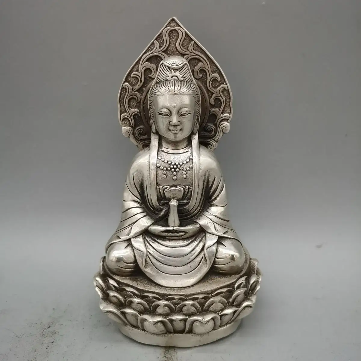 

bronze silvering engraving Buddhist culture temple Avalokitesvara Guanyin statue