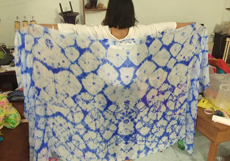 جديد التعادل صبغ الرقص الشرقي 100% الحجاب الحرير الحقيقي لطيفة التدرج اللون الحرير وشاح اليد لأداء مرحلة الرقص 2.5x1.14 متر الحجم