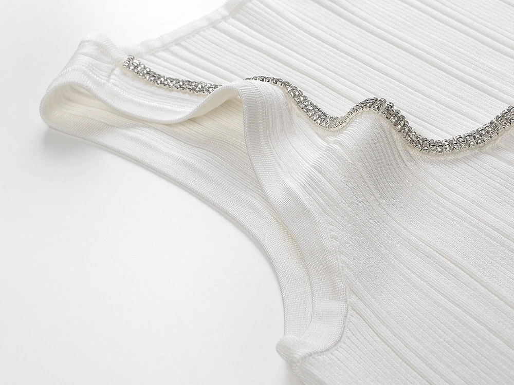 Chaleco de seda helada de alta gama para verano, corte ajustado, con cuello decorado con diamantes, prenda exterior versátil para el día a día, pieza única.