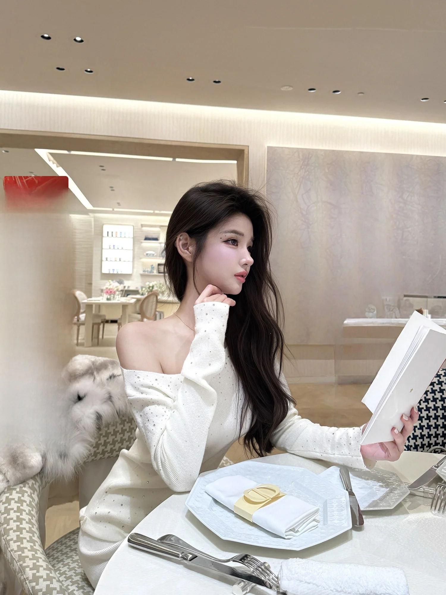 

Вязаная кофта Unrivd Durabili Viola Gentle Starside с пайетками, большим воротником и приталенным силуэтом, с длинными рукавами, повседневная