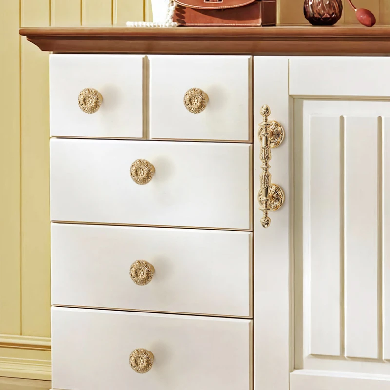 French Luxury Handles for Furniture Vintage Brass Door Handle Golden Cabinet Knobs and Handles Kitchen Hardware Cabinet Pulls